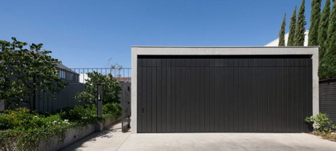 Управление въездными воротами и группами